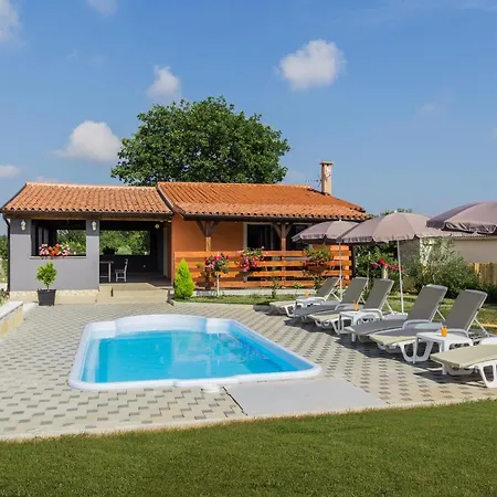 Villa Cozy Sejdi With Private Pool In By Wiibuk Pula