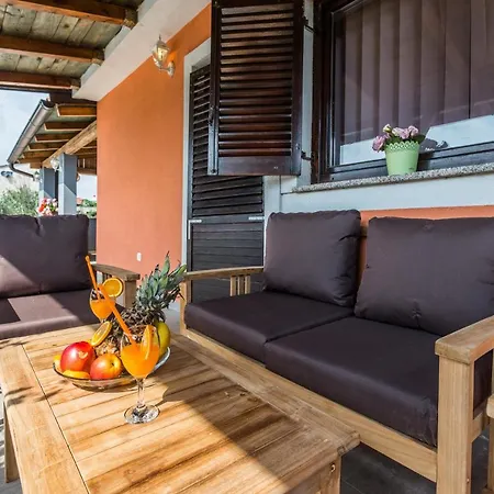 Cozy Sejdi With Private Pool In By Wiibuk *