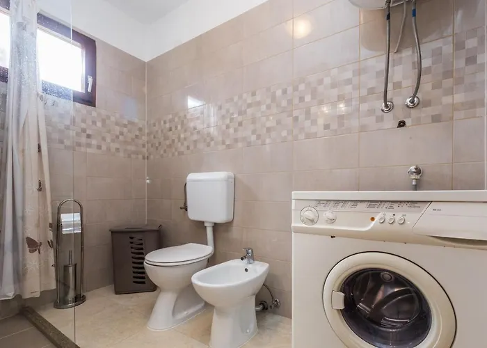 Cozy Sejdi With Private Pool In By Wiibuk 别墅 *