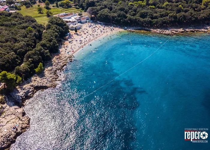 Cozy Sejdi With Private Pool In By Wiibuk Villa